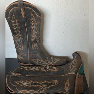 Embroidered Black and Brown Heeled Boots